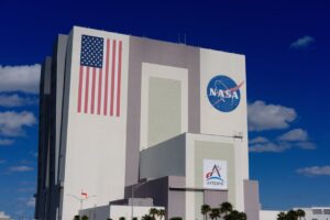 NASA Delays Artemis 2: SLS Rocket Returns to VAB for Repairs